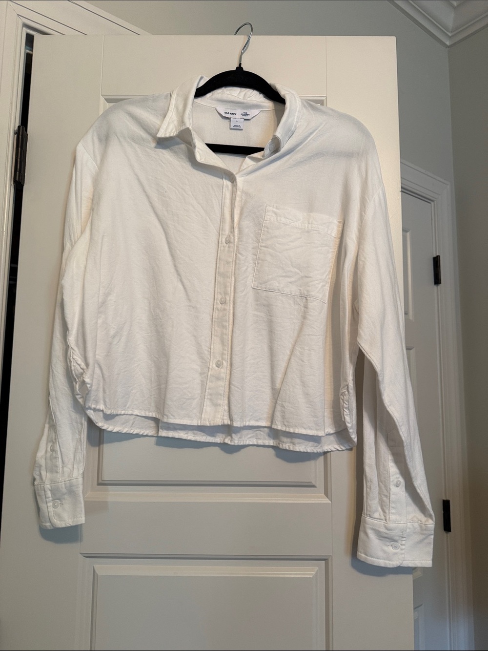 Old Navy White Cropped Shirt